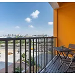 Trendy 1Br Apartment With Balcony In Noor 2 By Vibel