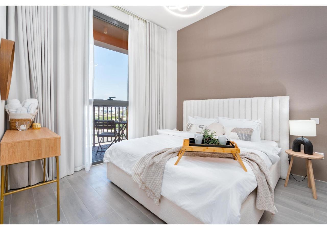 Apartment Trendy 1br With Balcony In Noor 2 By Vibel